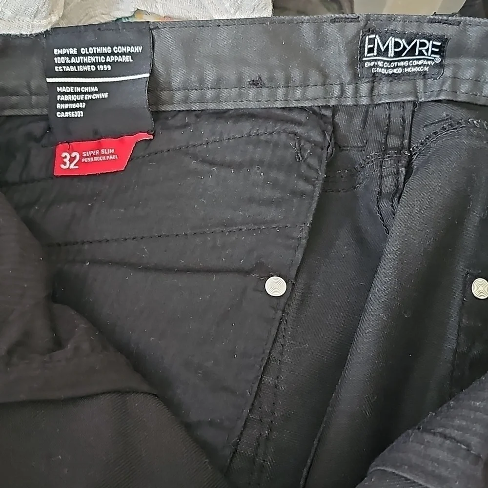 EMPYRE Jeans.